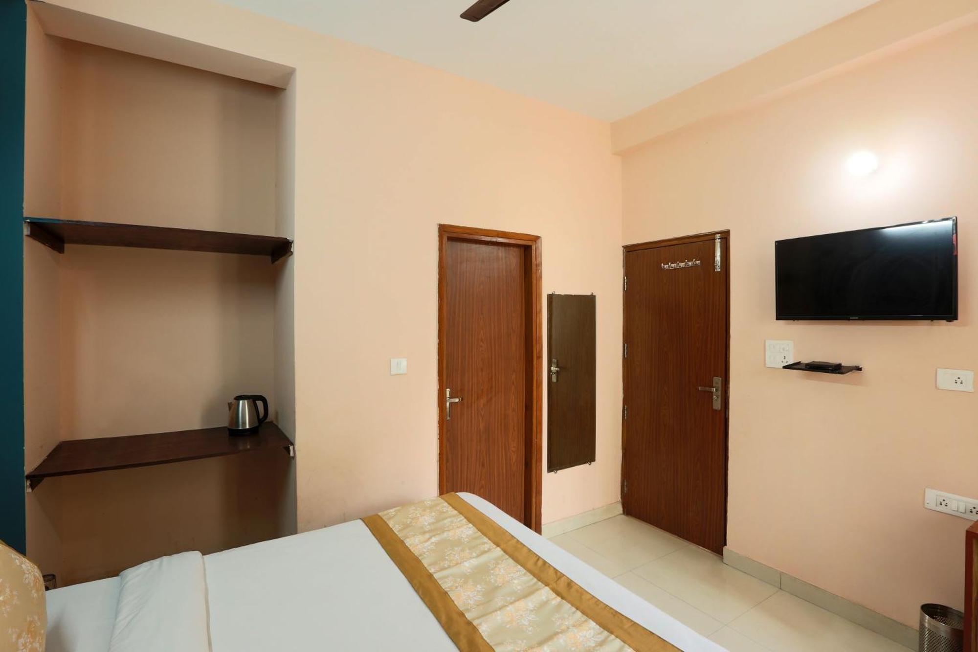 Hotel Ginger Palace - Corporate Hotel Noida Sector 62 Ngoại thất bức ảnh