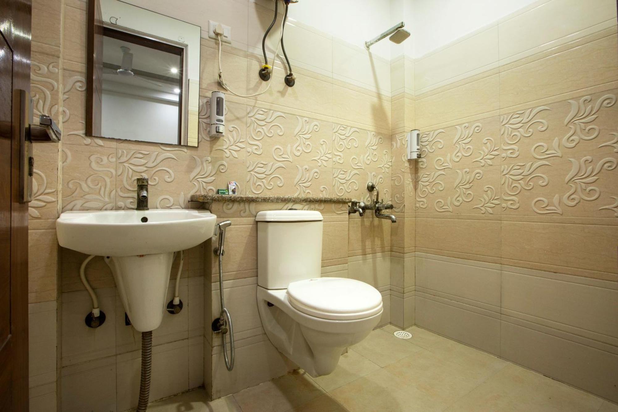 Hotel Ginger Palace - Corporate Hotel Noida Sector 62 Ngoại thất bức ảnh